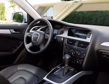 Interior 2010–11 Audi A4 2.0T quattro Sedan [North America] (B8,8K) '2009–11