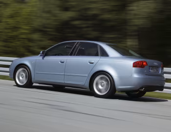 Audi A4 2.0T Sedan [Worldwide] (B7,8E) '2004–07
