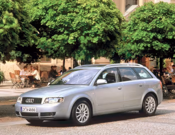 Audi A4 2.5 TDI Avant [Worldwide] (B6/8E) '2001–04
