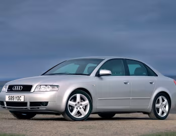Audi A4 2.5 TDI quattro [UK-spec] (B6/8E) '2000–04