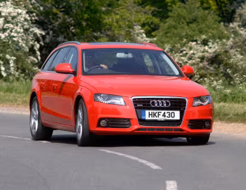 Audi A4 3.0 TDI quattro Avant [UK-spec] (B8,8K) '2008–11