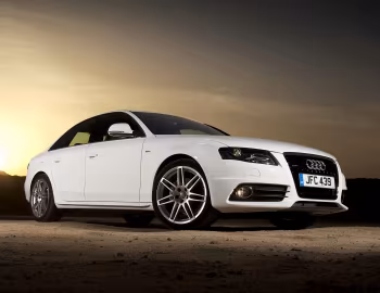 Audi A4 3.2 FSI quattro S-Line Sedan [UK-spec] (B8,8K) '2007–11