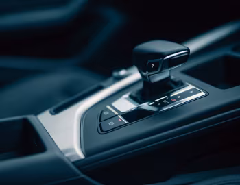 Interior Audi A4 35 TDI advanced [Japan] (B9) '2020–pr.