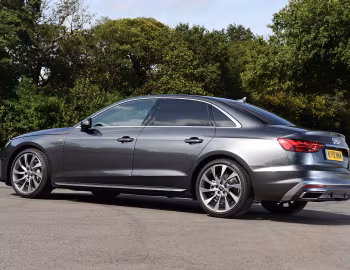 Audi A4 40 TDI quattro S line [UK-spec] (B9) '2019–25