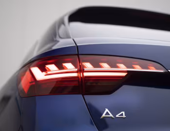 Audi A4 allroad 50 TDI quattro [UK-spec] (B9) '2019–25