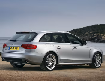 Audi A4 2.0T quattro S-Line Avant [UK-spec] (B8,8K) '2008–11