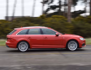 Audi A4 Avant 2.0 TDI S line [UK-spec] (B9) '2016–19