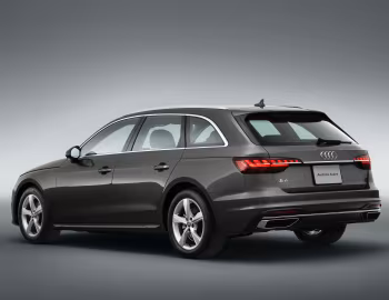 Audi A4 Avant 35 TFSI [Japan] (B9) '2020–25