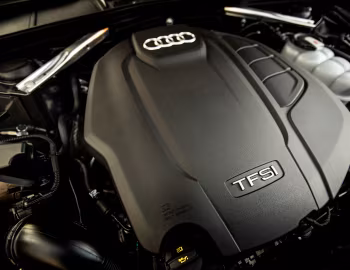 Bajo el capó Audi A4 Avant 35 TFSI [Japan] (B9) '2020–25