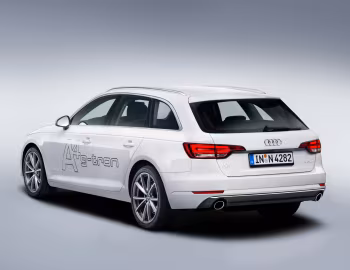 Audi A4 Avant g-tron [Worldwide] (B9) '2017–19