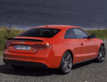 Audi A5 2.0T quattro S-Line Competition Coupé [Australia] '2012–16