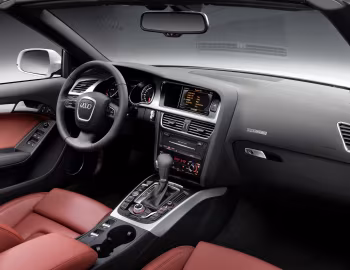 Interior Audi A5 3.0 TDI Cabriolet '2009–11