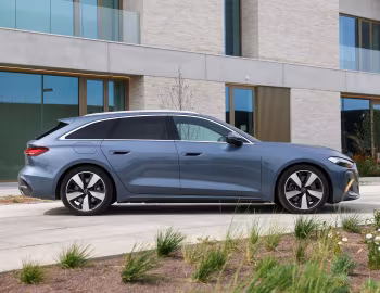 Audi A5 Avant e-hybrid quattro S line [Worldwide] (B10) '2025–pr.