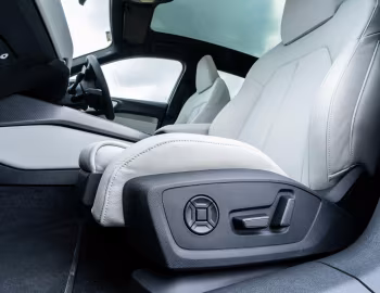 Interior Audi A5 Avant e-hybrid quattro S line [Australia] (B10) '2025–pr.