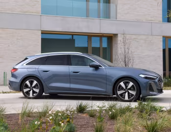 Audi A5 Avant e-hybrid quattro S line [Worldwide] (B10) '2025–pr.