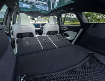 Ambos Audi A5 Avant e-hybrid quattro S line [Australia] (B10) '2025–pr.