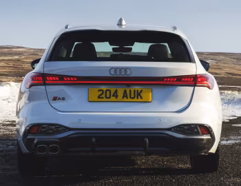 Audi A5 Avant TDI S line "Launch Edition" [UK-spec] (B10) '2024–pr.