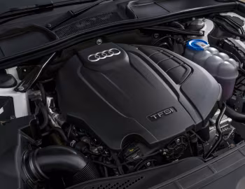Bajo el capó Audi A5 Cabriolet 2.0 TFSI quattro S Line [UK-spec] '2017–19