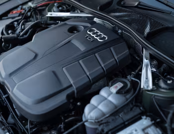 Bajo el capó Audi A5 Sportback 40 TDI quattro [Japan] (B9) '2021–24