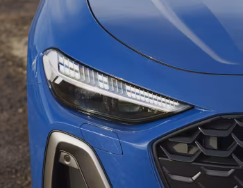 Audi A5 TDI S line "Launch Edition" [UK-spec] (B10) '2024–н.в.
