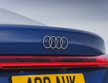 Логотип Audi A5 TDI S line "Launch Edition" [UK-spec] (B10) '2024–н.в.