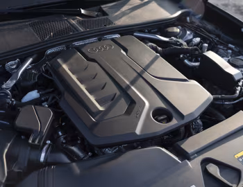 Bajo el capó 2025–pr. Audi A5 TFSI quattro [North America] (B10) '2025–pr.