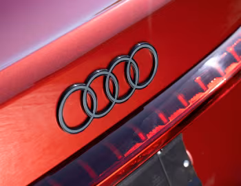 Logotipo Audi A5 TFSI quattro S line [Latam] (B10) '2025–pr.