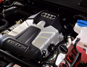 Bajo el capó Audi A6 3.0T quattro S-Line Sedan [South Africa] (4F,C6) '2008–11