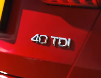 Audi A6 40 TDI S line [UK-spec] (C8) '2018–pr.