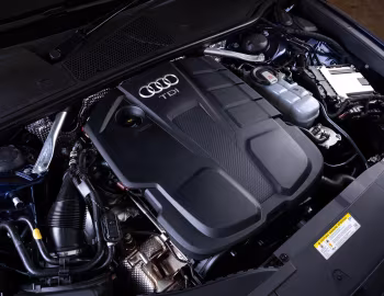 Bajo el capó Audi A6 40 TDI S line [South Africa] (C8) '2020–pr.