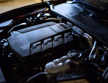 Bajo el capó Audi A6 45 TFSI quattro S line [Japan] (C8) '2019–pr.