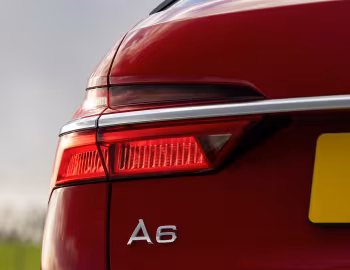 Audi A6 50 TFSI e quattro S line Avant [UK-spec] (C8) '2021–pr.