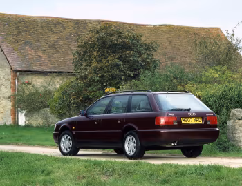 Audi A6 Avant [UK-spec] (4A,C4) '06.1994–12.1997