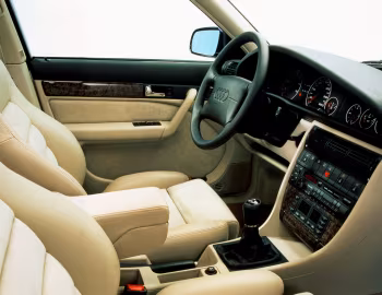 Interior Audi A6 Avant (4A,C4) '06.1994–12.1997
