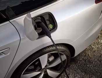Audi A6 Avant e-hybrid quattro S line [Worldwide] (C9) '2025–pr.