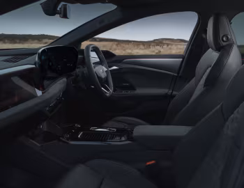 Интерьер Audi A6 Avant e-tron S line "Edition 1" [UK-spec] '2025–н.в.