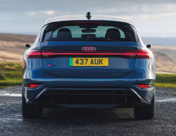 Audi A6 Avant e-tron S line "Edition 1" [UK-spec] '2025–pr.