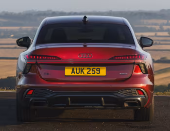 Audi A6 e-hybrid quattro S line "Launch Edition" [UK-spec] (C9) '2025–pr.