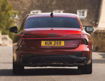 Audi A6 e-hybrid quattro S line "Launch Edition" [UK-spec] (C9) '2025–pr.