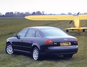 Audi A6 Sedan [UK-spec] (C5/4B) '1997–2001