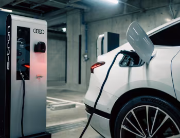 Audi A6 Sportback e-tron quattro S line [Japan] '2025–pr.