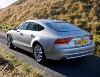 Audi A7 Sportback 3.0 TDI quattro [UK-spec] '2010–14