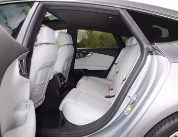 Intérieur Audi A7 Sportback 3.0 TDI quattro S line [UK-spec] '2015–18
