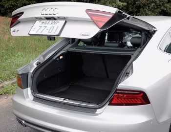Coffre Audi A7 Sportback TFSI quattro S-Line [Japan] '2015–18