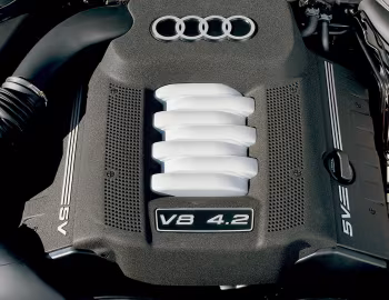 Sous la capuche Audi A8 4.2 quattro (D2) '1999–2002