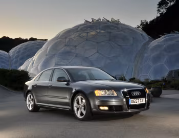 Audi A8 2.8 FSI quattro [UK-spec] (D3) '2007–10
