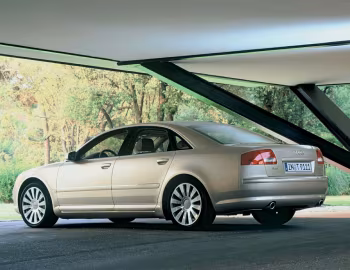Audi A8 3.7 quattro (D3) '2003–05