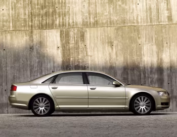 Audi A8 3.7 quattro (D3) '2003–05