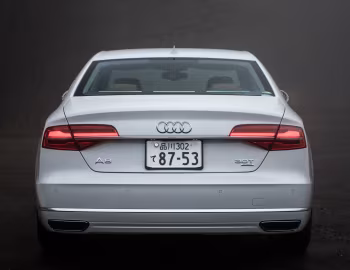 Audi A8 4.0 TFSI quattro [Japan] (D4) '2014–18