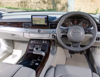 Panel frontal Audi A8 4.2 TDI quattro [UK-spec] (D4) '2010–13